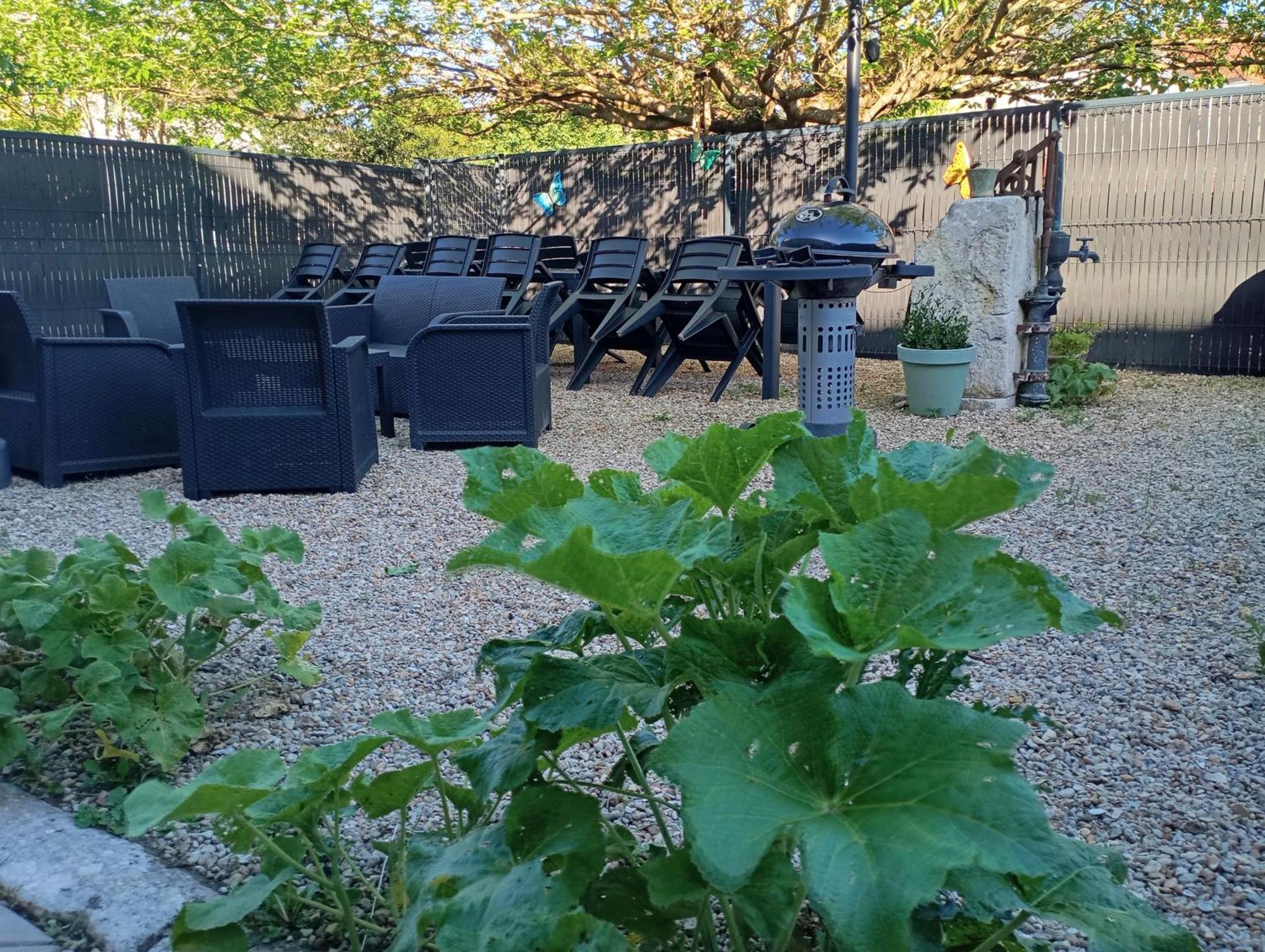 לינה וארוחת בוקר Brizambourg L'Entre Deux Vignes מראה חיצוני תמונה